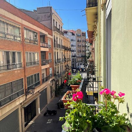 Habitacion Privada En Piso Compartido Valencia Ngoại thất bức ảnh