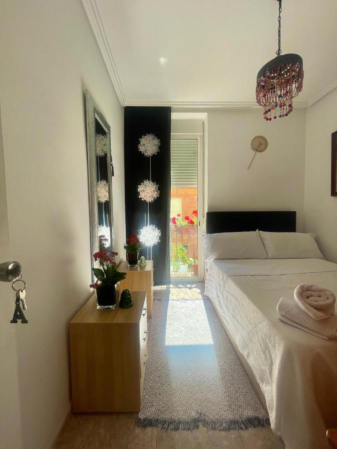 Habitacion Privada En Piso Compartido Valencia Ngoại thất bức ảnh