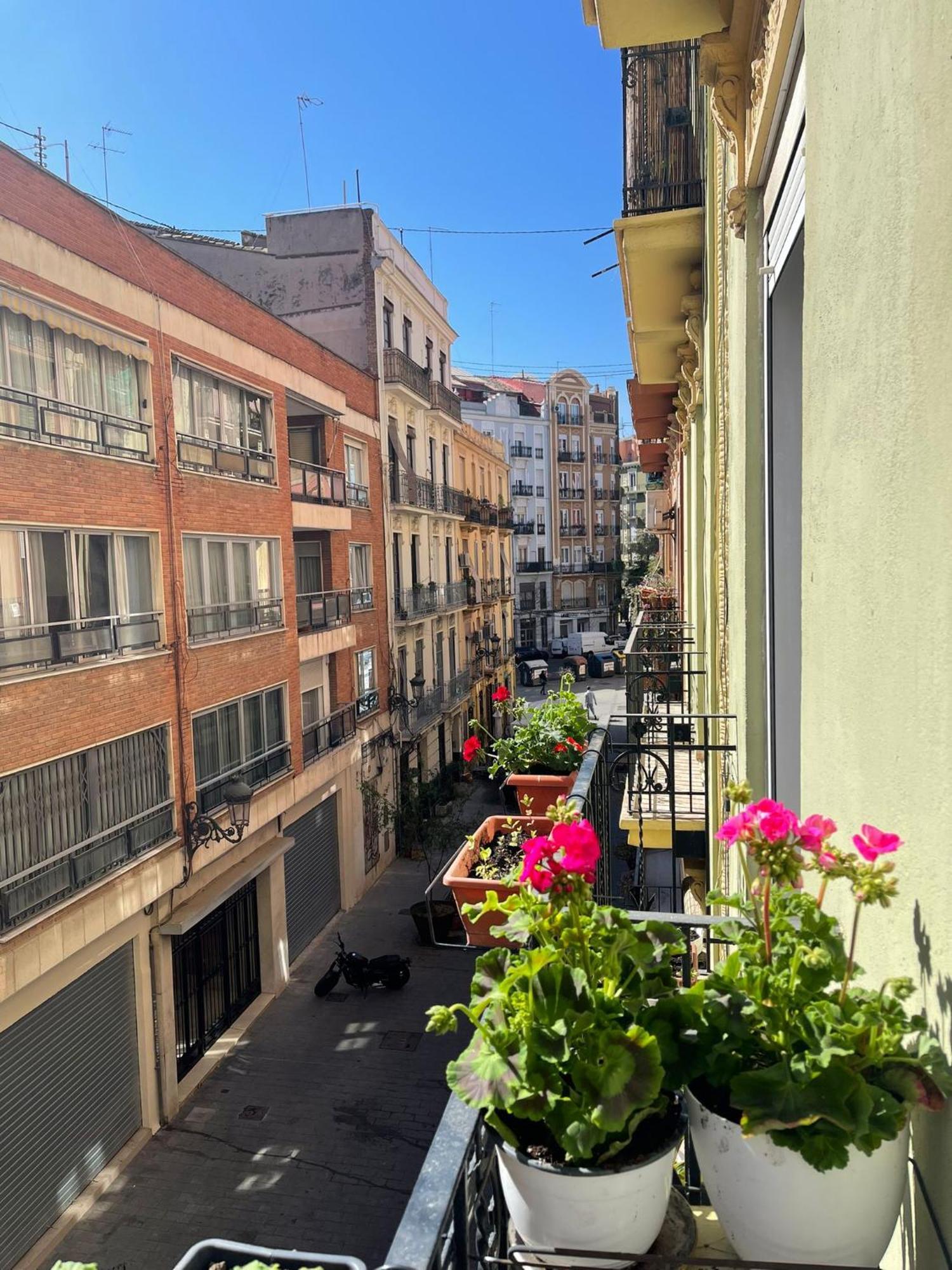 Habitacion Privada En Piso Compartido Valencia Ngoại thất bức ảnh